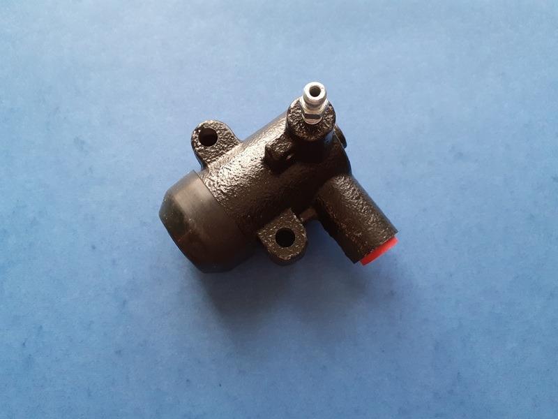 Récepteur d'embrayage PEUGEOT 204 LesAnciennes.com