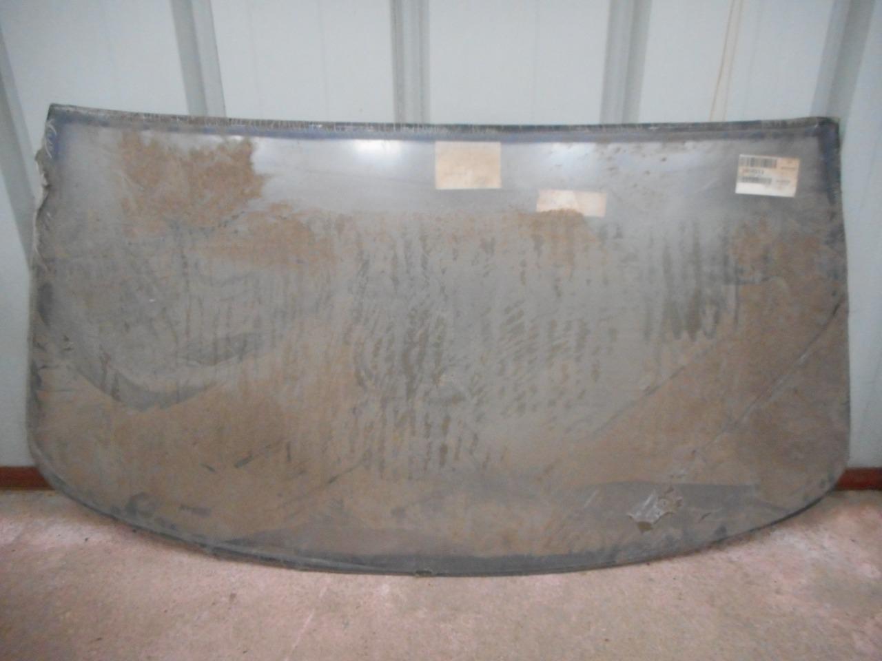 Pare-brise teinté bronze neuf pour PEUGEOT 604 LesAnciennes.com