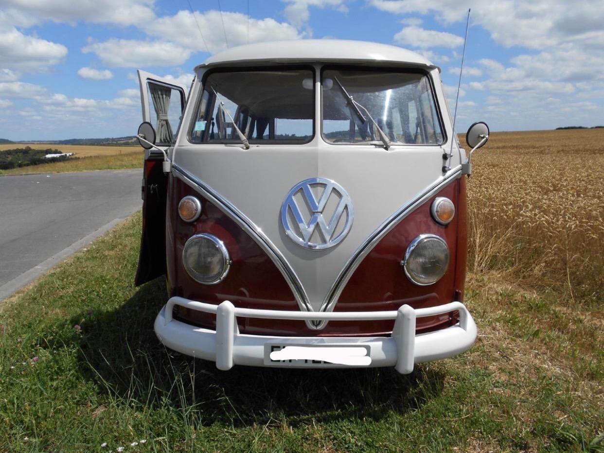 VOLKSWAGEN Combi - 1968 LesAnciennes.com