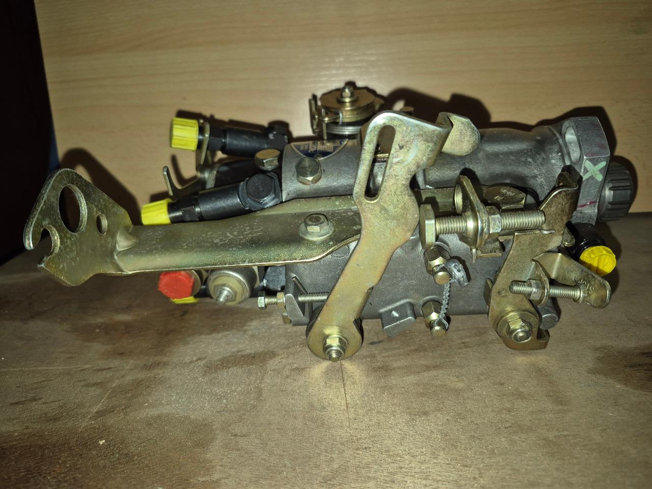 Pompe rotodiesel 2.1 Diesel LesAnciennes.com