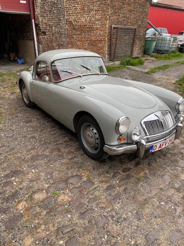 MG MGA Coupé - 1959 LesAnciennes.com