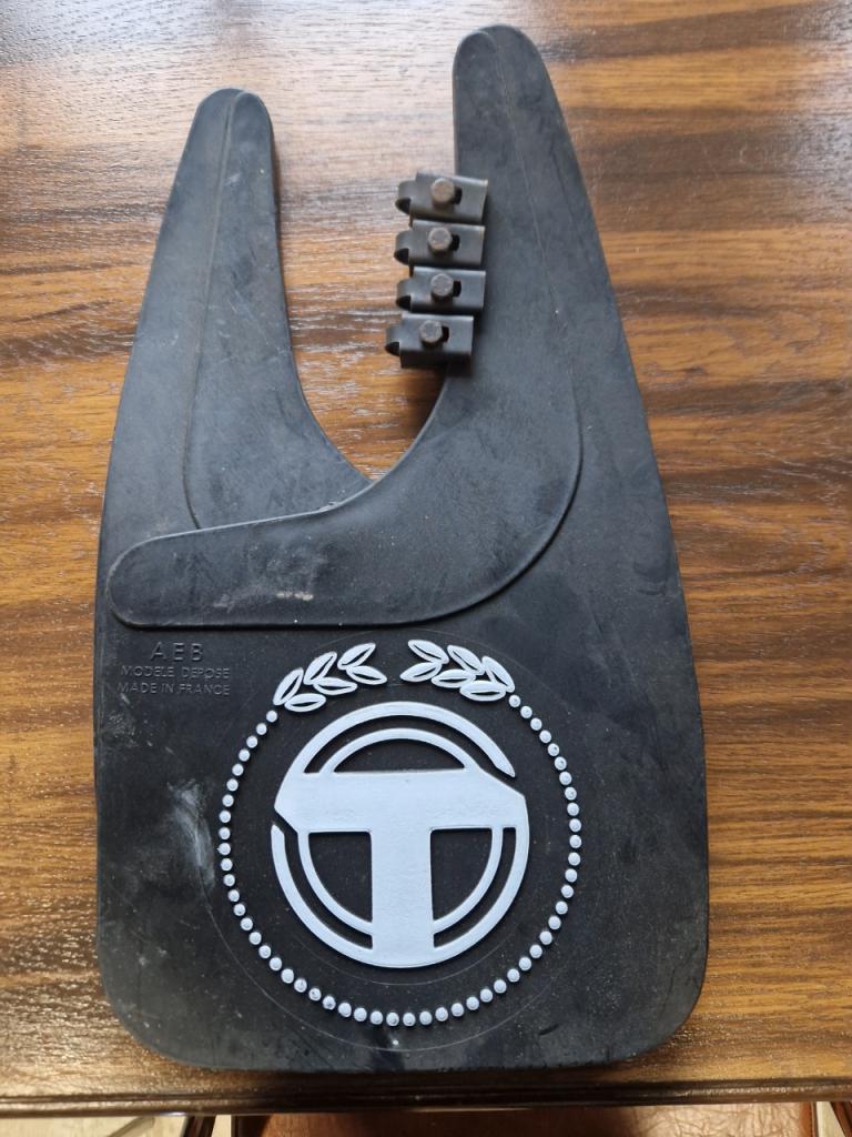 Bavettes TALBOT LesAnciennes.com