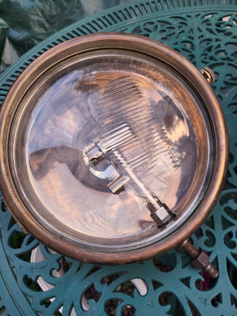 1 Phare. Lanterne LUCIDUS LesAnciennes.com