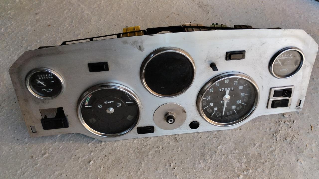 Compteur SAVIEM sg2 sg4 LesAnciennes.com