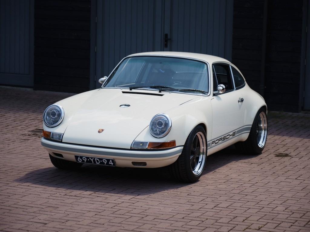 PORSCHE 911 - 1984 LesAnciennes.com