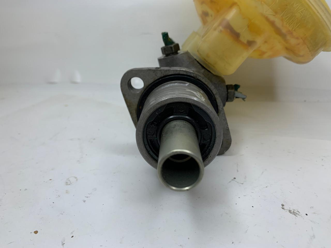 Maitre cylindre BENDIX SEAT IBIZA II LesAnciennes.com