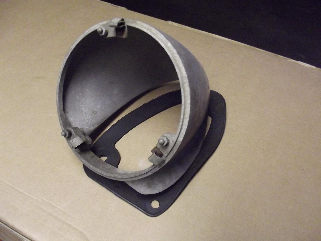 Support CITROEN DS LesAnciennes.com