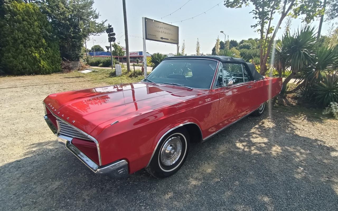 CHRYSLER Newport - 1968 LesAnciennes.com
