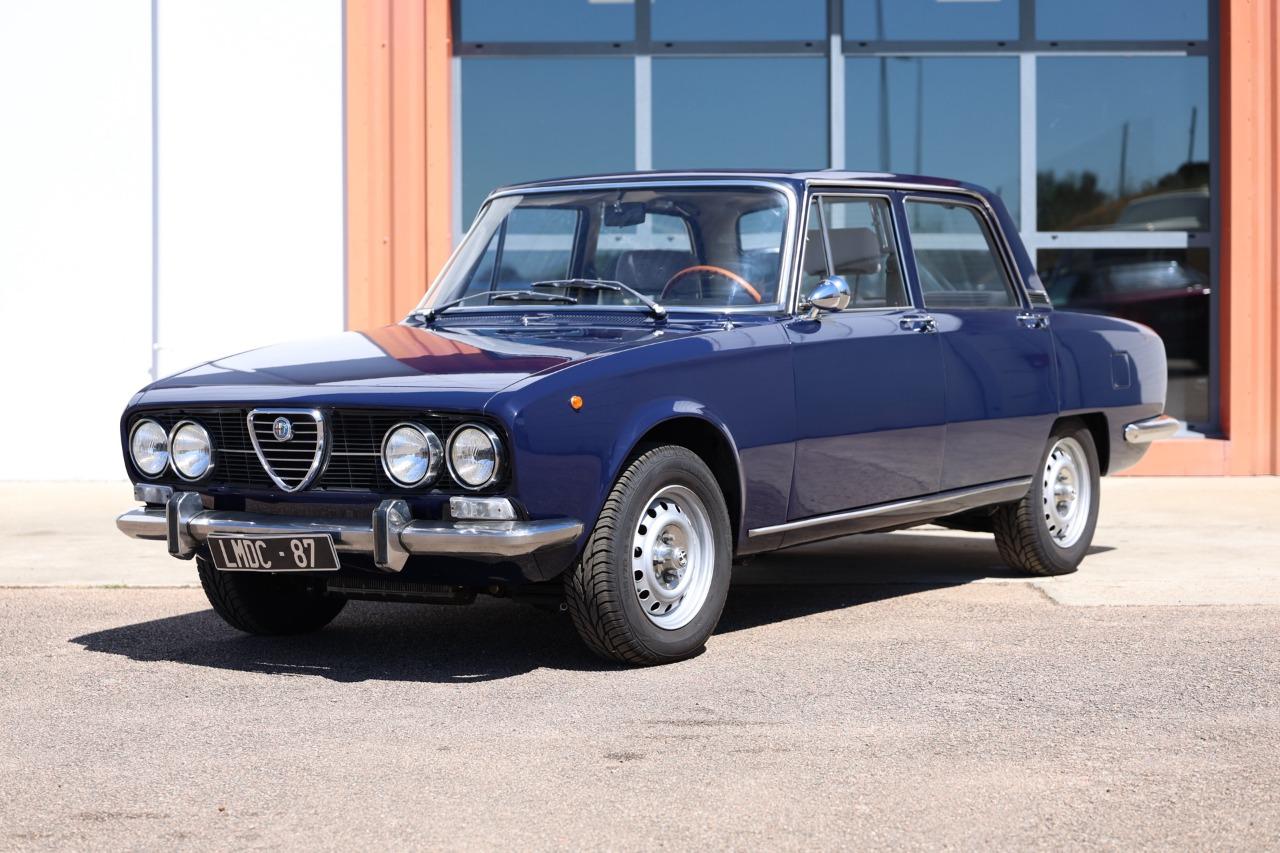 ALFA ROMEO 2000 Berlina - 1971 LesAnciennes.com