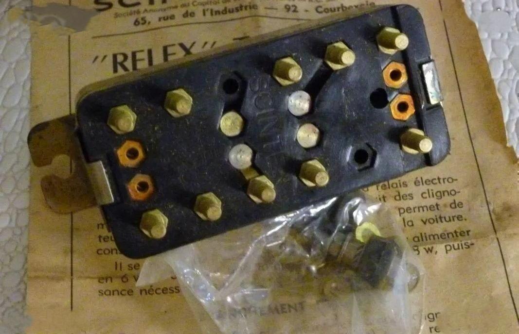 Relais SCINTEX SANOR 42-10, remorque, caravane LesAnciennes.com