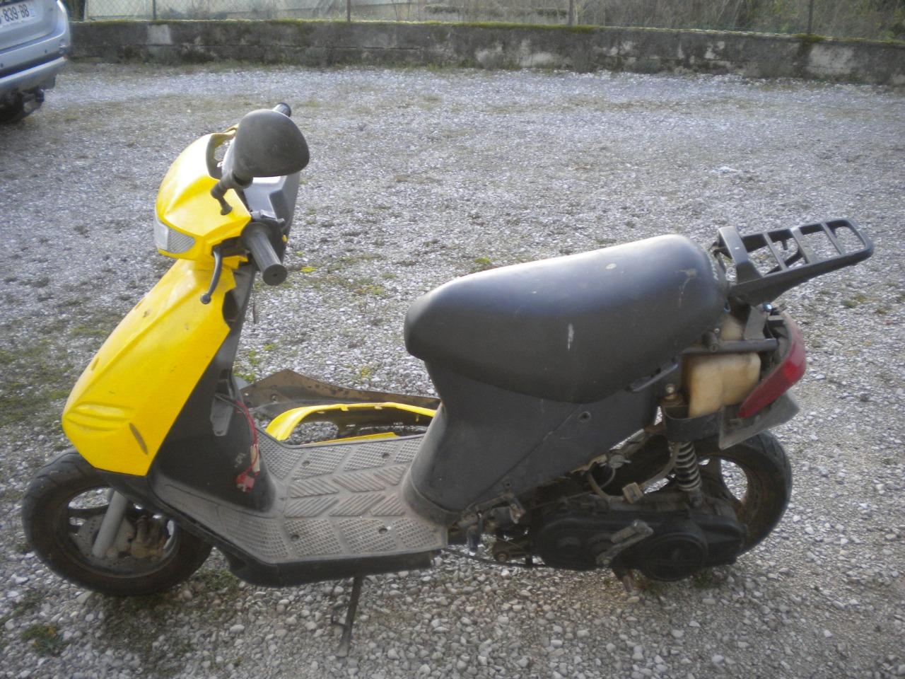 Pièces HYOSUNG scooter vintage pour piéces LesAnciennes.com