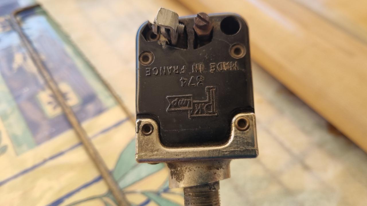 Recherche pièces RENAULT 4CV Affaire 1957 LesAnciennes.com