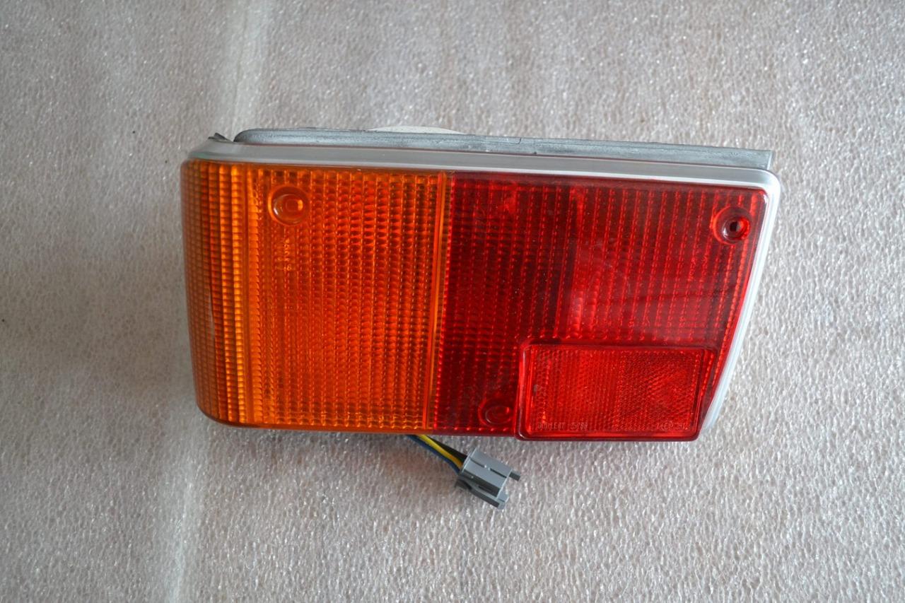 Feu AR G PEUGEOT 104 Berline 06/75-06/80, neuf LesAnciennes.com
