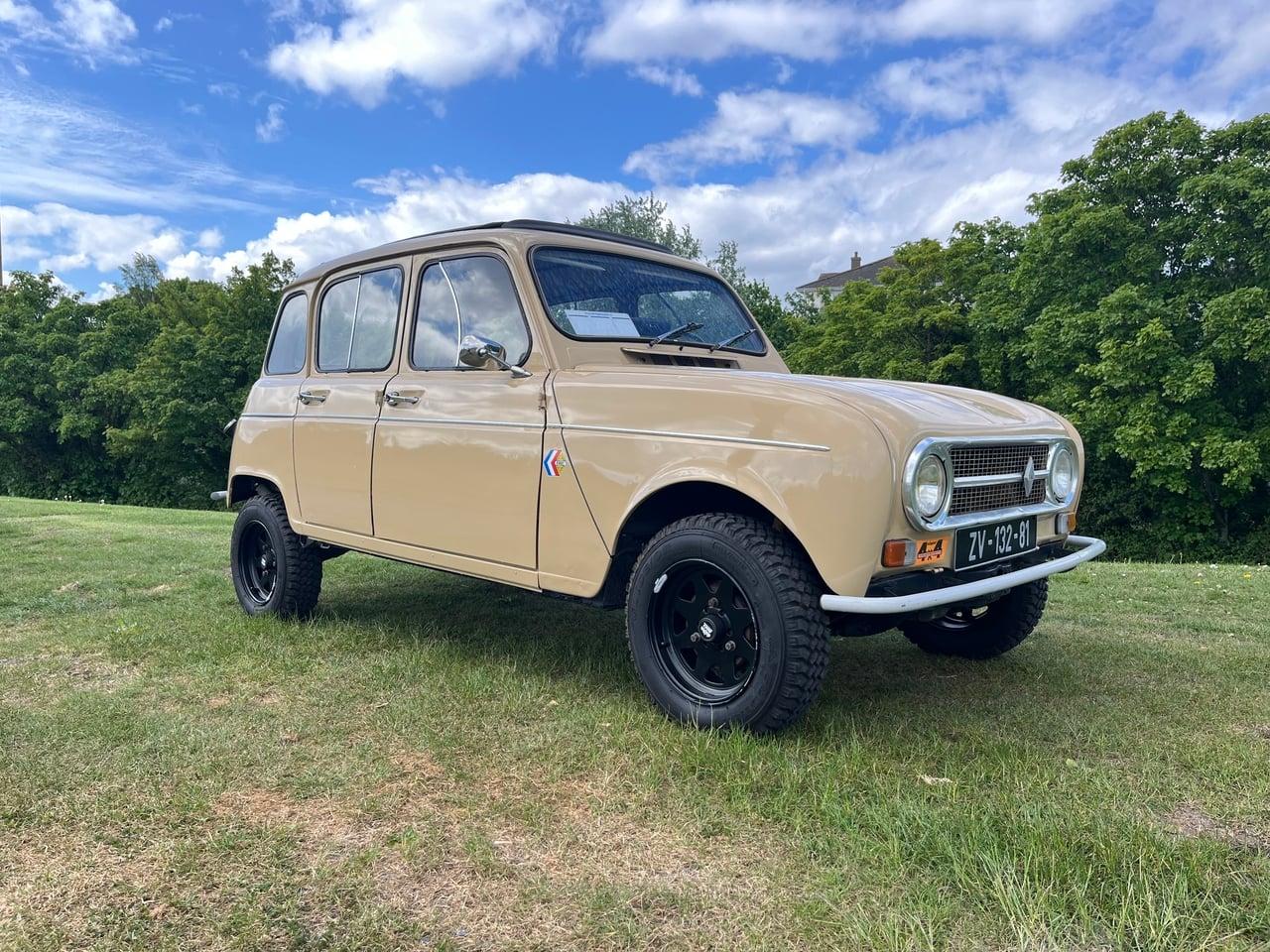 1972 Renault 4 Rare Sinpar 4x4 LesAnciennes.com