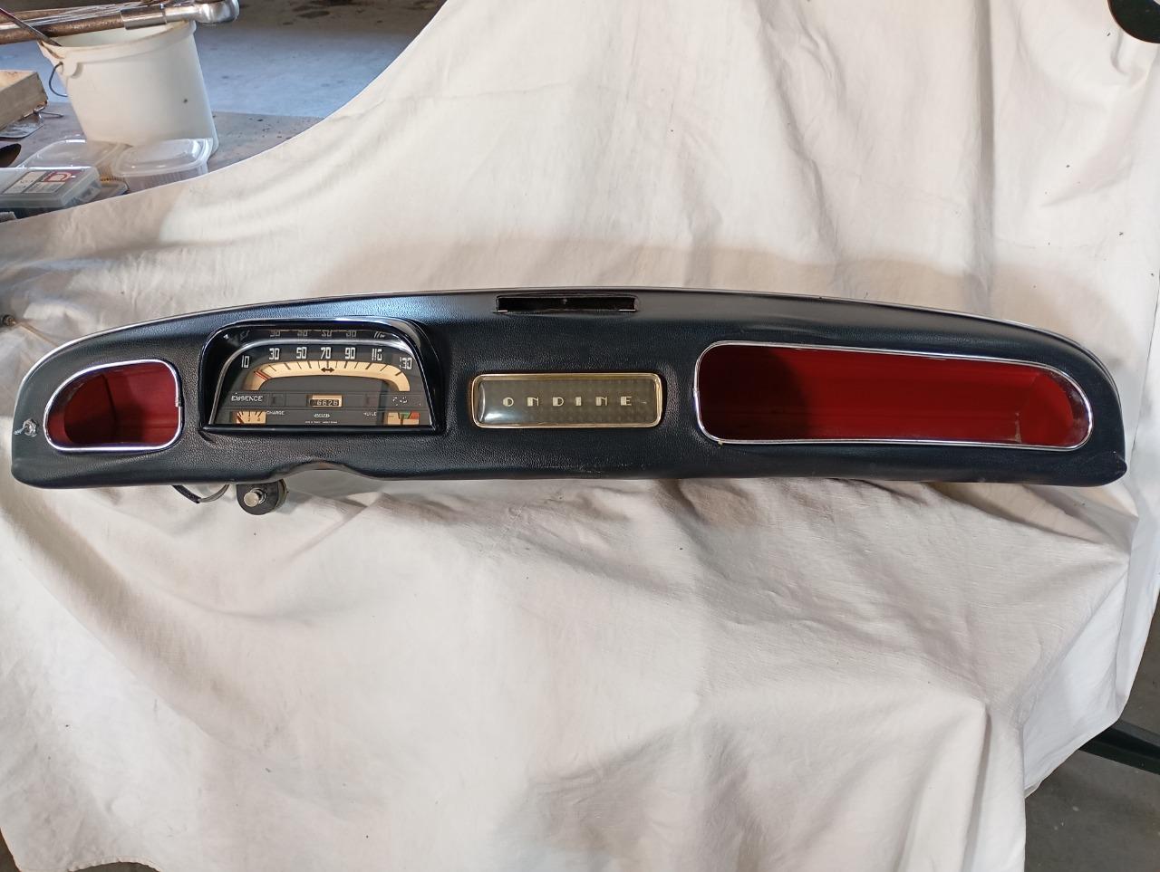 Tableau de bord RENAULT Ondine LesAnciennes.com
