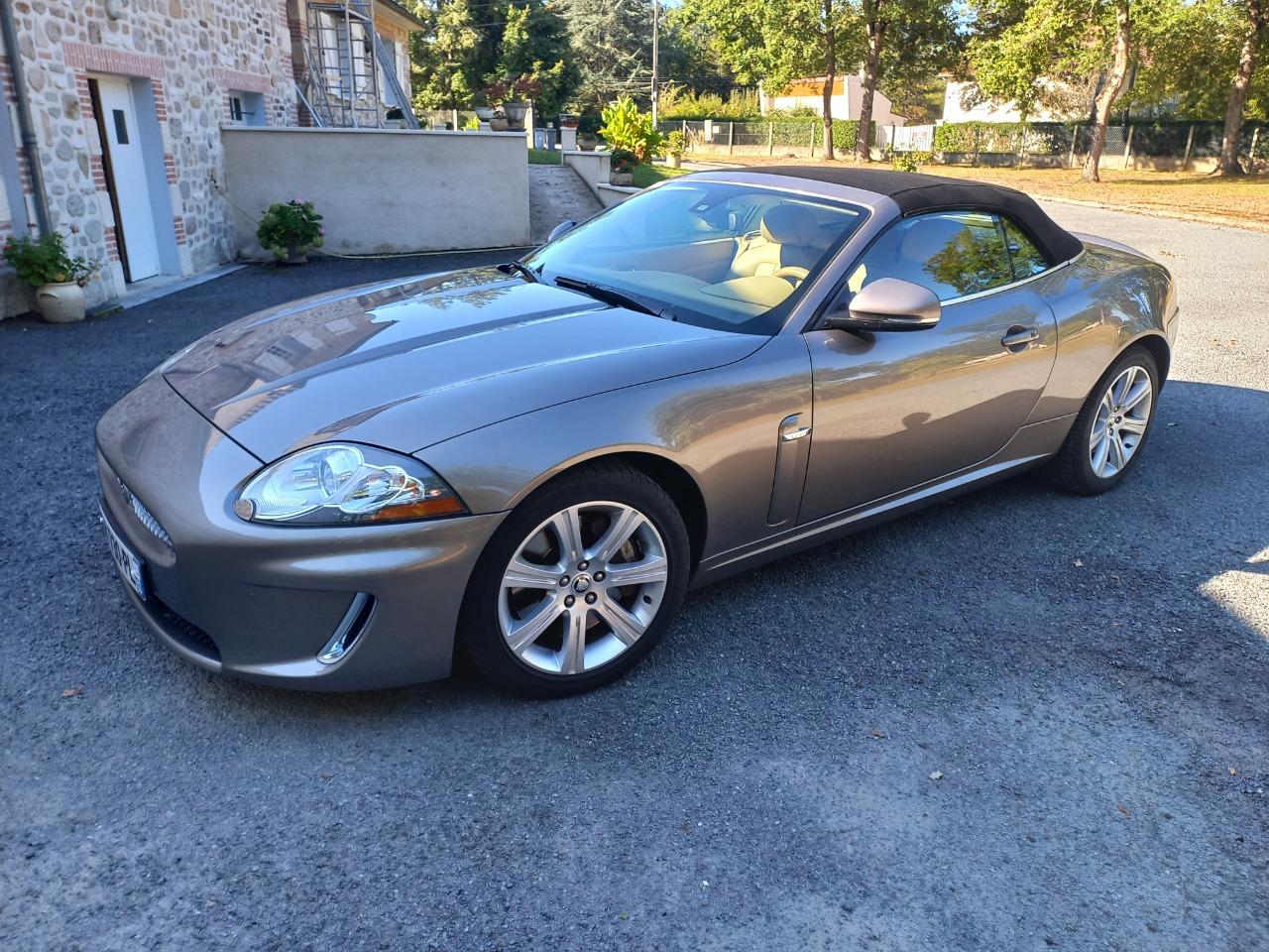 JAGUAR XJ8 cabriolet - 2011 LesAnciennes.com
