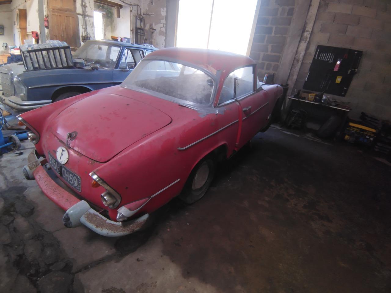 SIMCA Plein Ciel - 1961 LesAnciennes.com