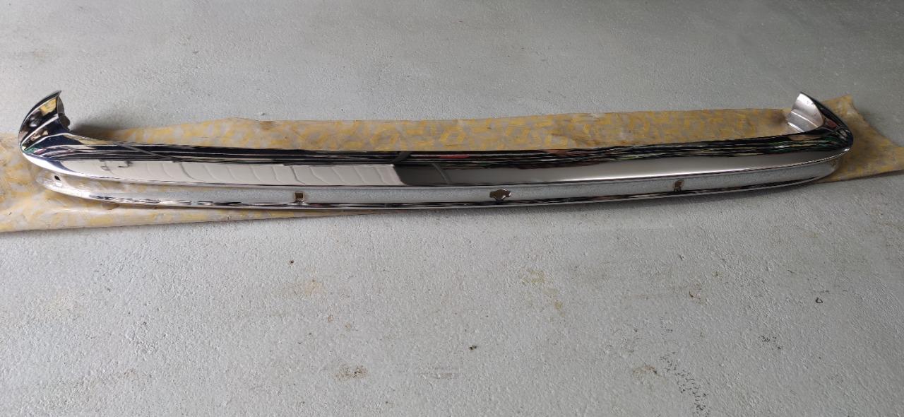 Pare chocs avant RENAULT 6 (R6) série 1 850 cm3 LesAnciennes.com