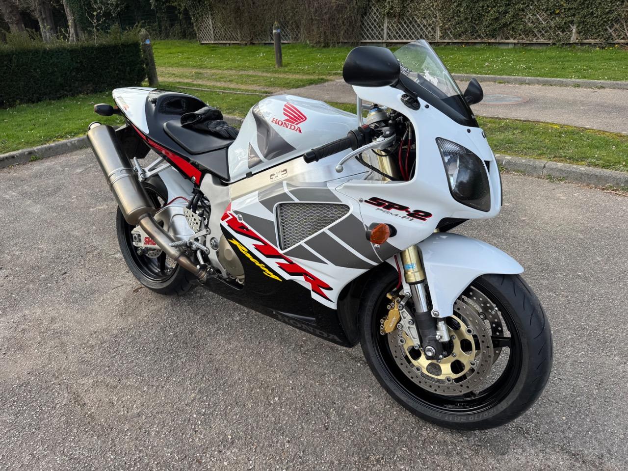 HONDA 1000 Vtr sp2 - 2004 LesAnciennes.com