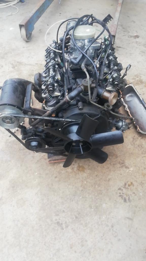 Moteur Ford 6 cylindres LesAnciennes.com