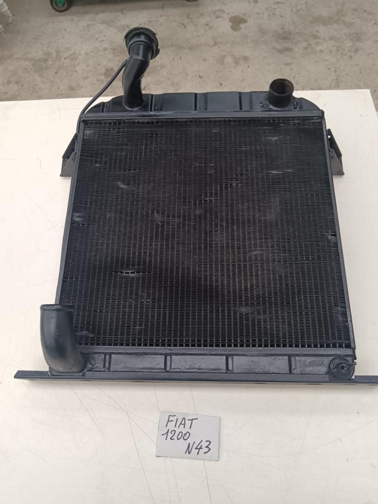 Radiateur pour Fiat 1200 Cabrio LesAnciennes.com