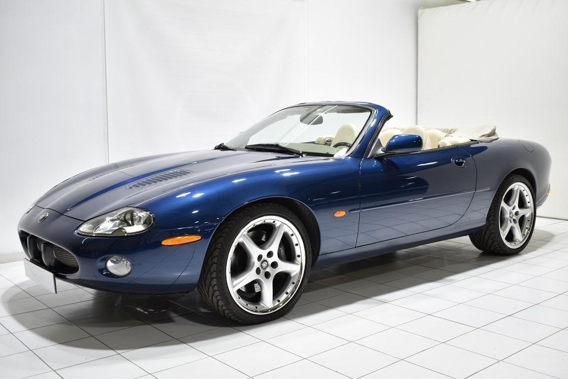 JAGUAR XK 8 Cabriolet - 1997 LesAnciennes.com