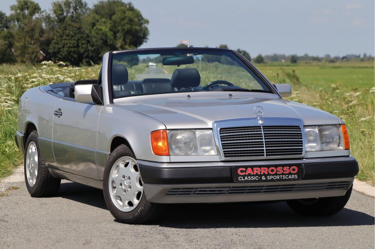 MERCEDES-BENZ Cabrio 300 CE-24 Aut - 1992 LesAnciennes.com