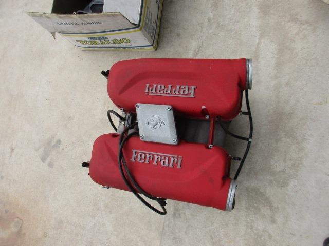 Collecteur d'admission et couvercle Ferrari 360 LesAnciennes.com