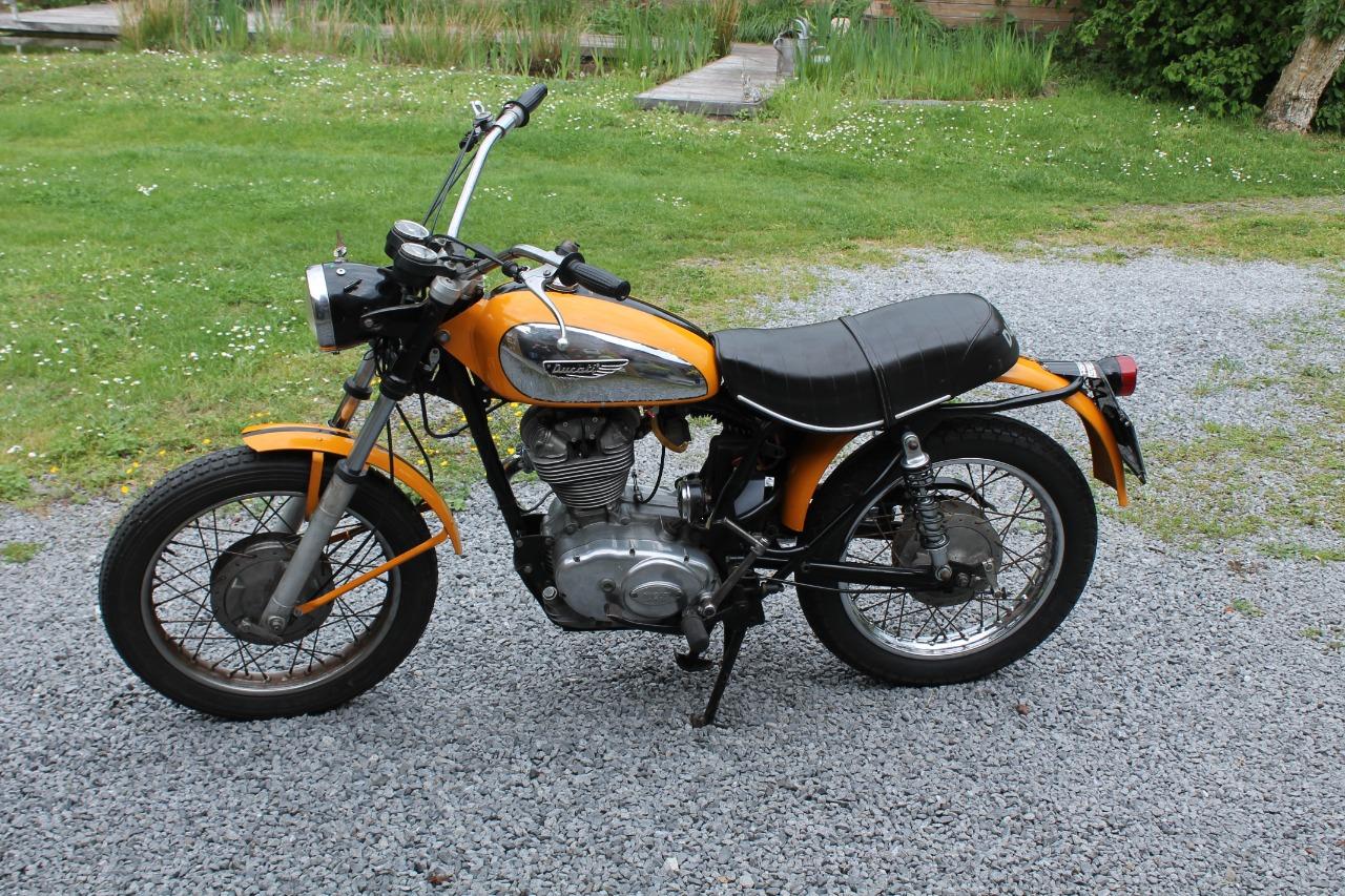 DUCATI Scrambler - 1973 LesAnciennes.com