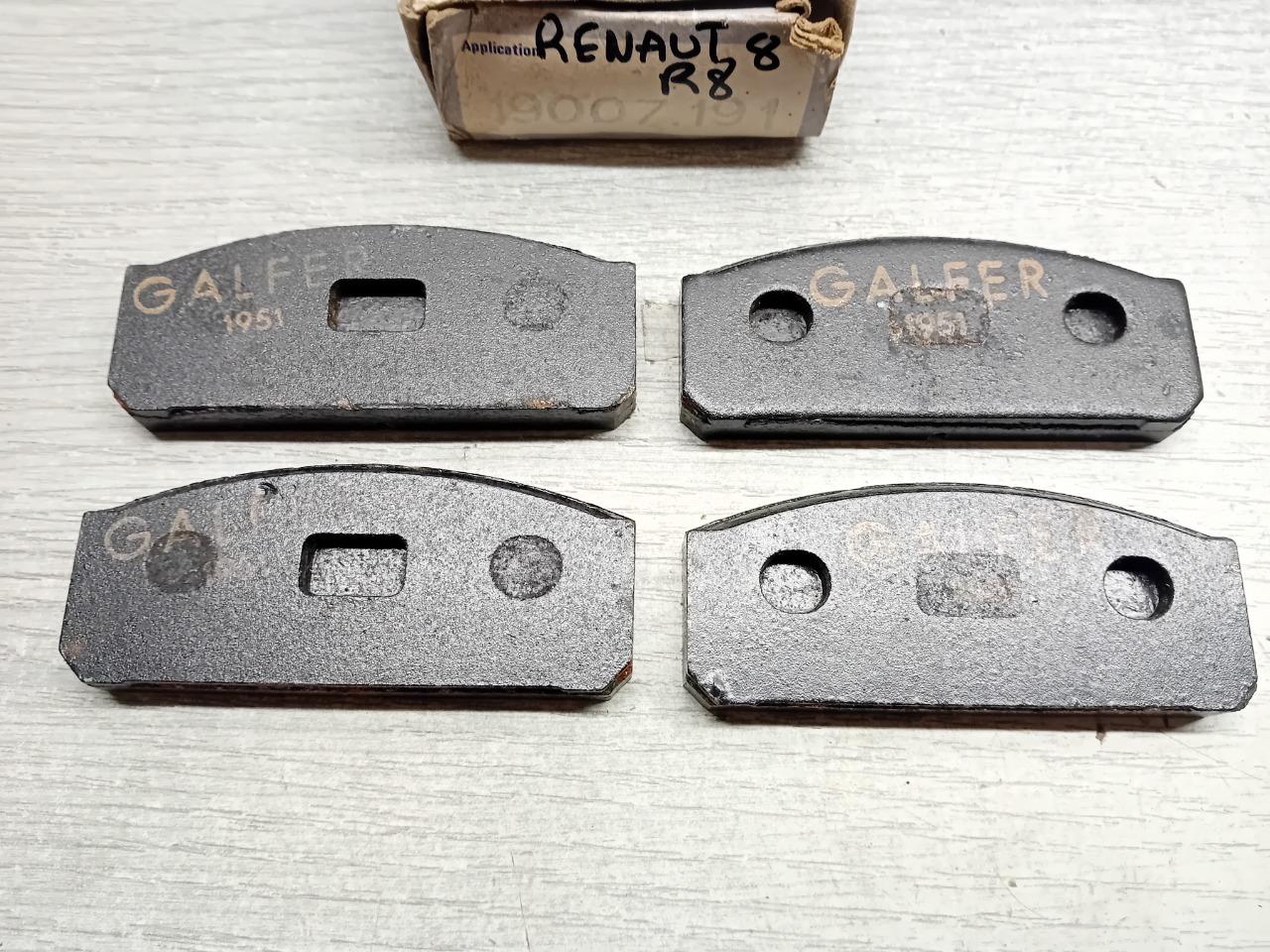 19007191 PLAQUETTES DE FREIN ARRIERE R8 R10 LesAnciennes.com