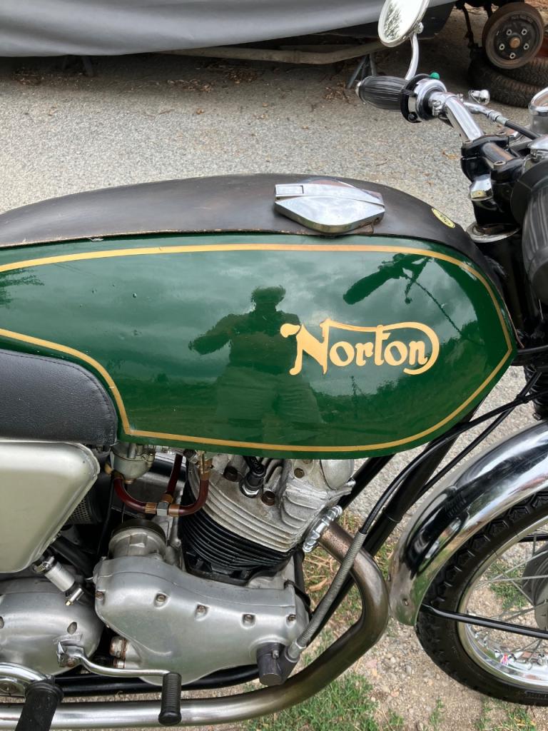 NORTON Commando 750 - 1968 LesAnciennes.com