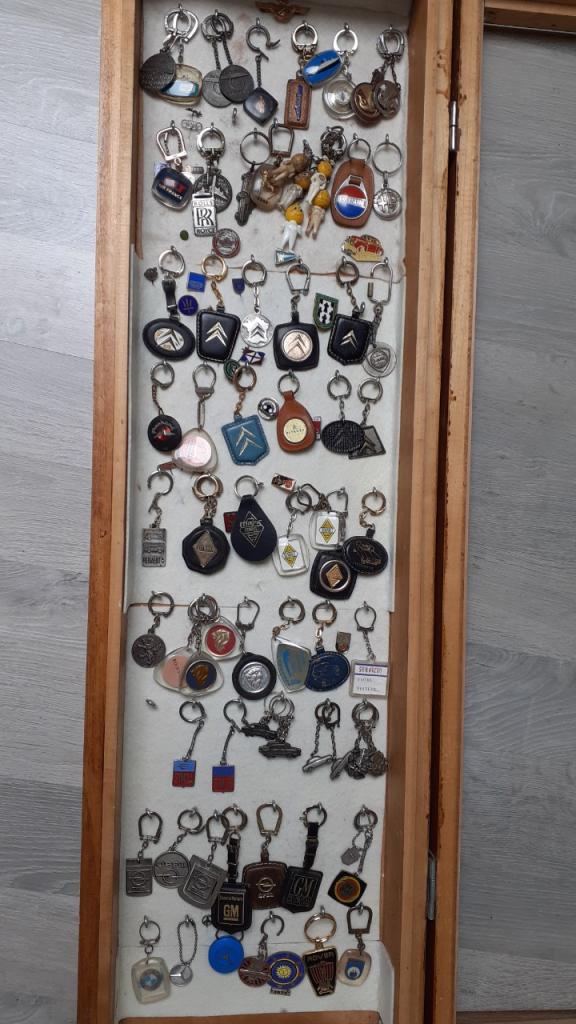 Porte-clés voitures années 50/80 LesAnciennes.com