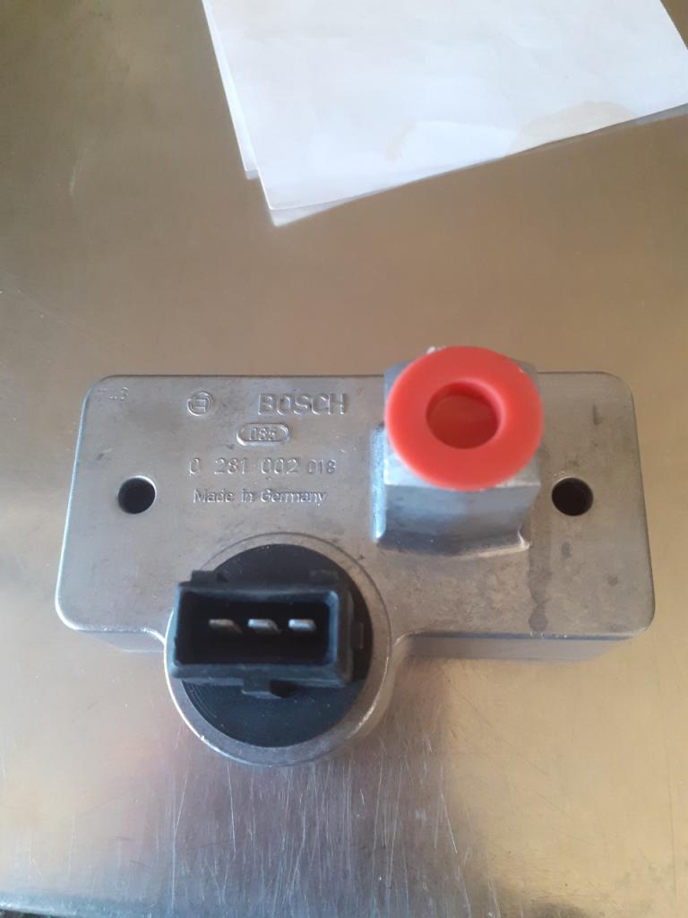 Capteur pression PEUGEOT 505 LesAnciennes.com