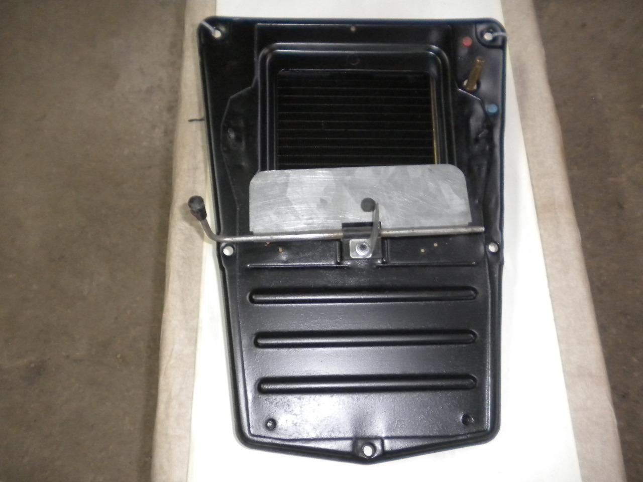 Radiateur de chauffage et robinet renault r4 LesAnciennes.com