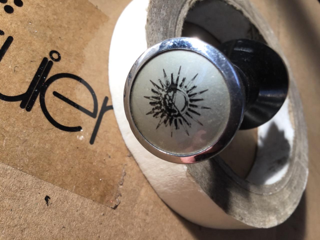 BOUTON INTERRUPTEUR 6 BROCHES LesAnciennes.com