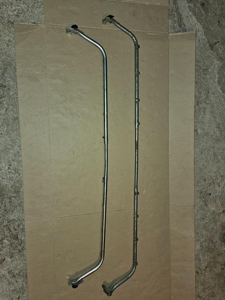 Barre de toit CITROEN DS LesAnciennes.com