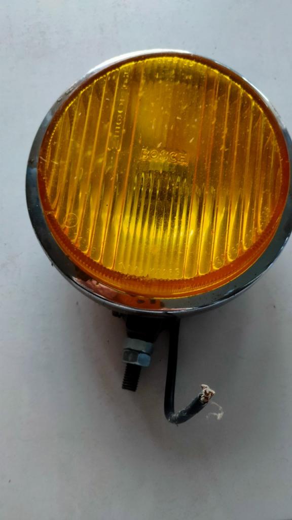 Phare Bosch Hallogen pour Voitures Anciennes. LesAnciennes.com