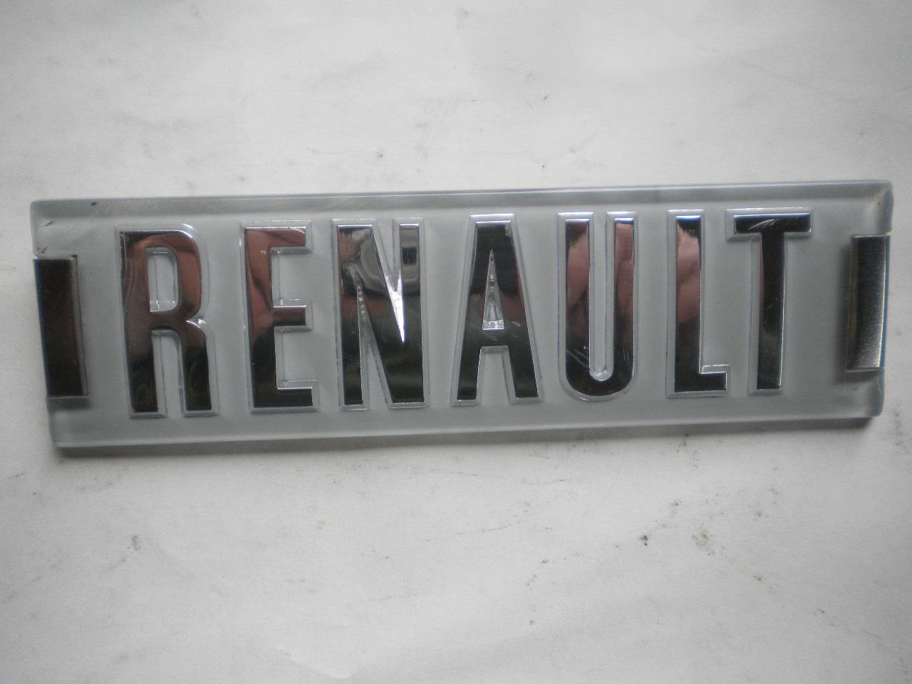 Monogramme origine de capot arriere r8 LesAnciennes.com