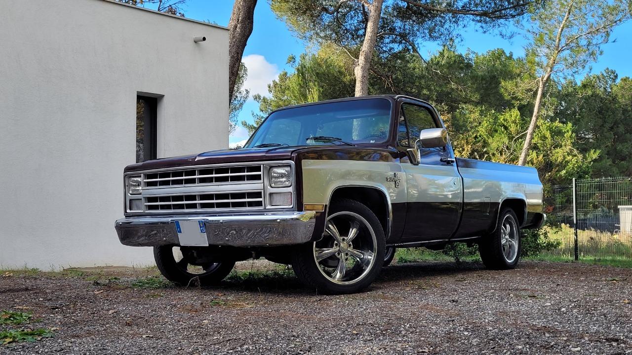CHEVROLET C10 Silverado - 1985 LesAnciennes.com