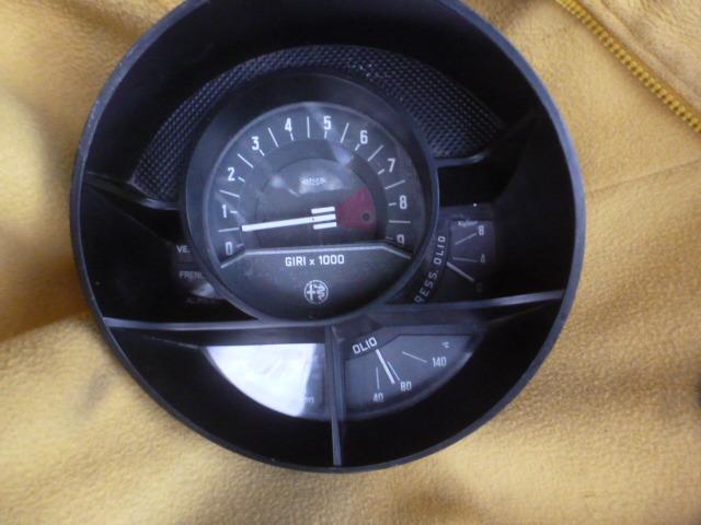 ALFA ROMEO Montreal:compte-tours +jauges:JAEGER LesAnciennes.com