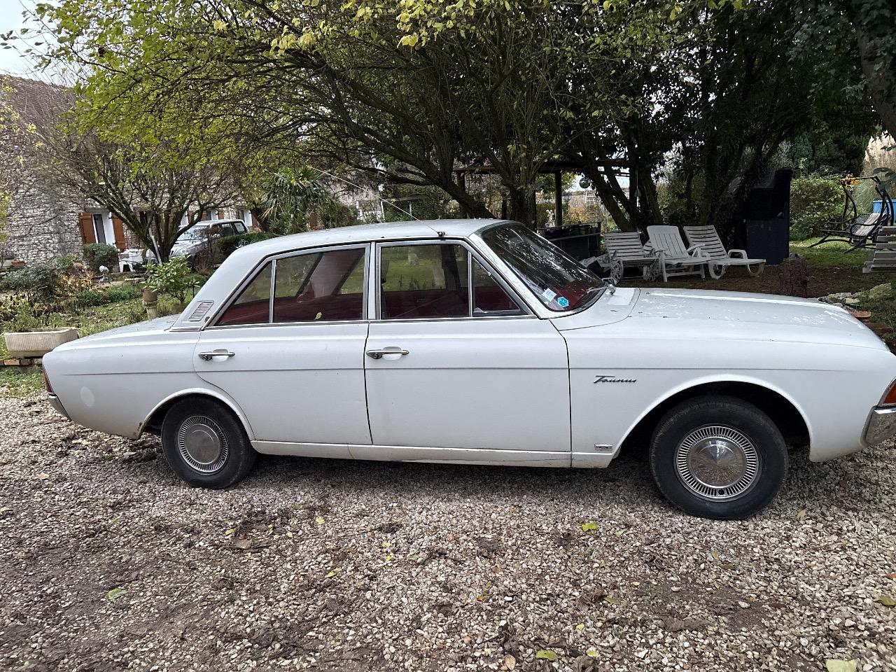 FORD Taunus 17MS super série 32 - 1966 LesAnciennes.com