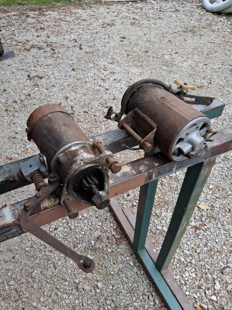 Lot de pièces PEUGEOT 203 LesAnciennes.com