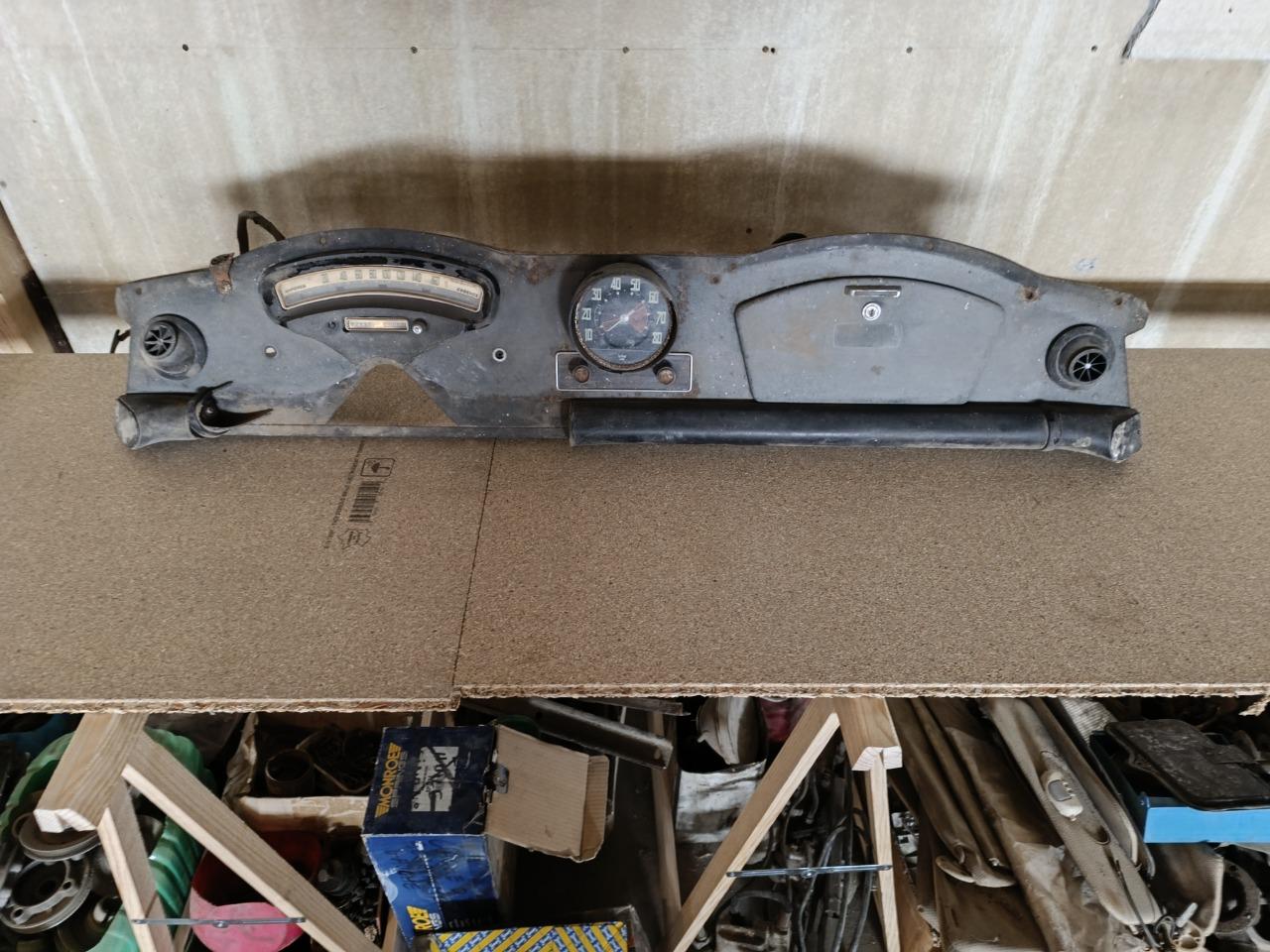 Tableau de bord PANHARD 24 24 B LesAnciennes.com