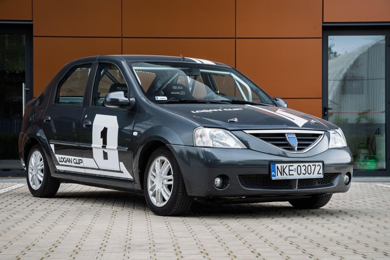 2006 Dacia Logan Race Car - Group N LesAnciennes.com