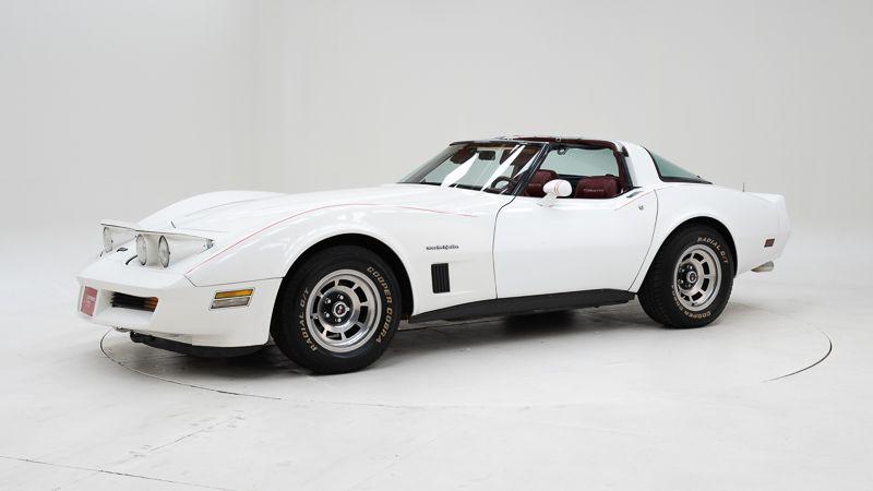 CORVETTE C3 - 1982 LesAnciennes.com