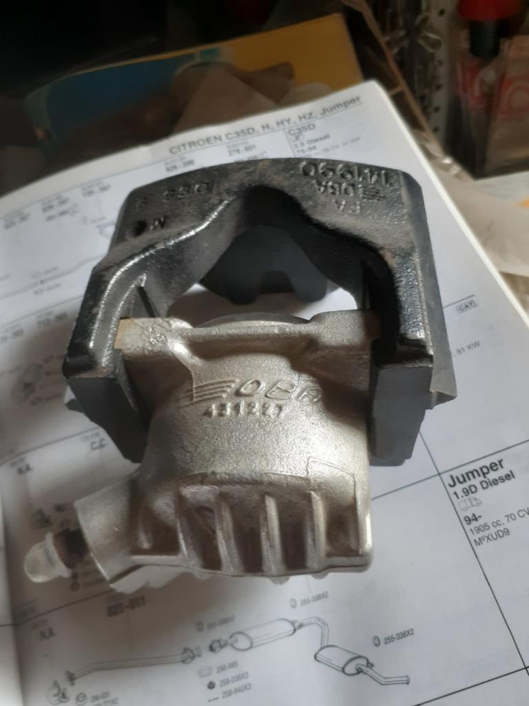 Etrier de frein RENAULT 5 (R5) Turbo LesAnciennes.com