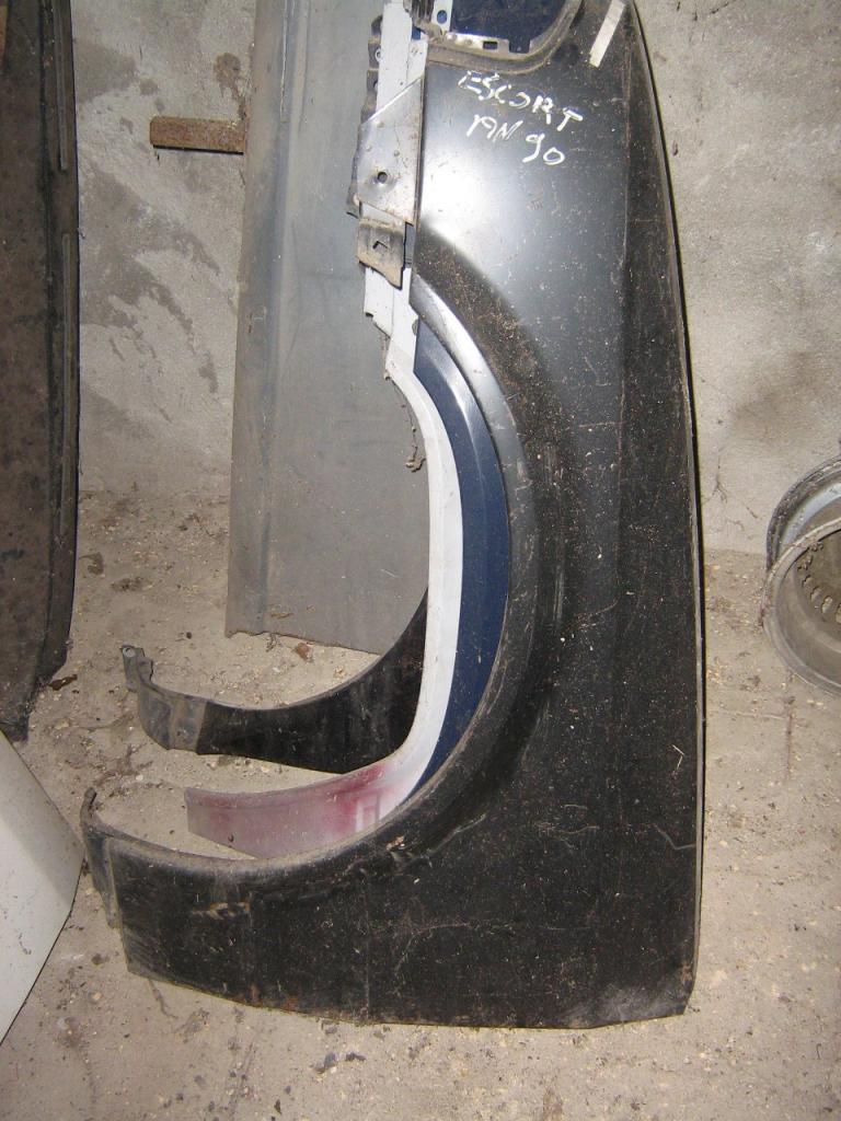 Aile FORD Escort LesAnciennes.com