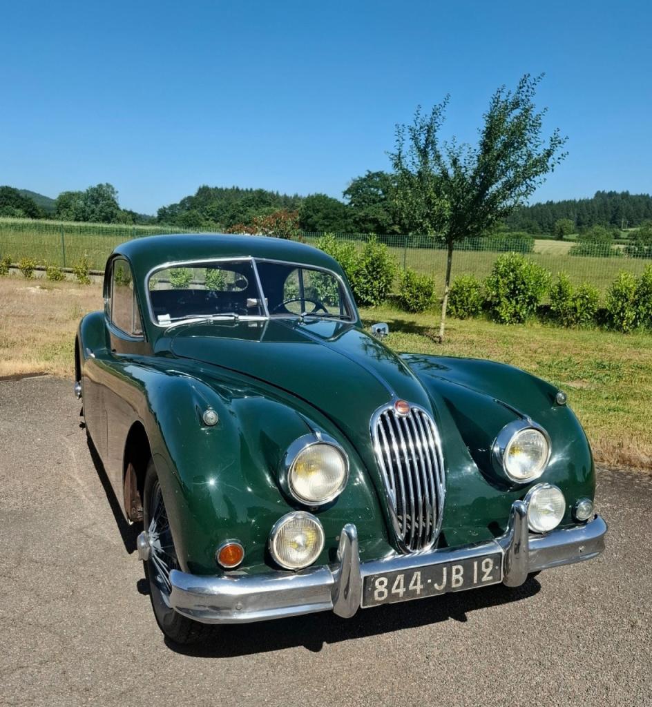 JAGUAR XK140 FHC - 1955 LesAnciennes.com