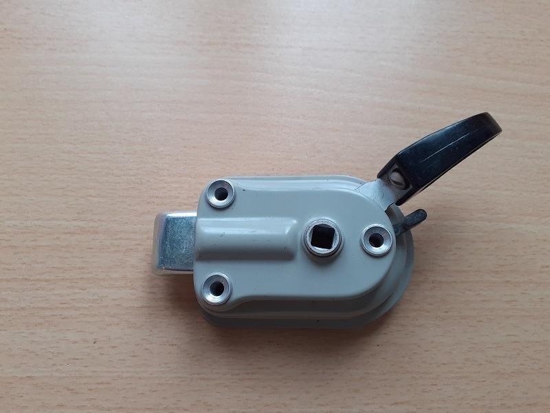 Fermeture de porte CITROEN 2CV LesAnciennes.com