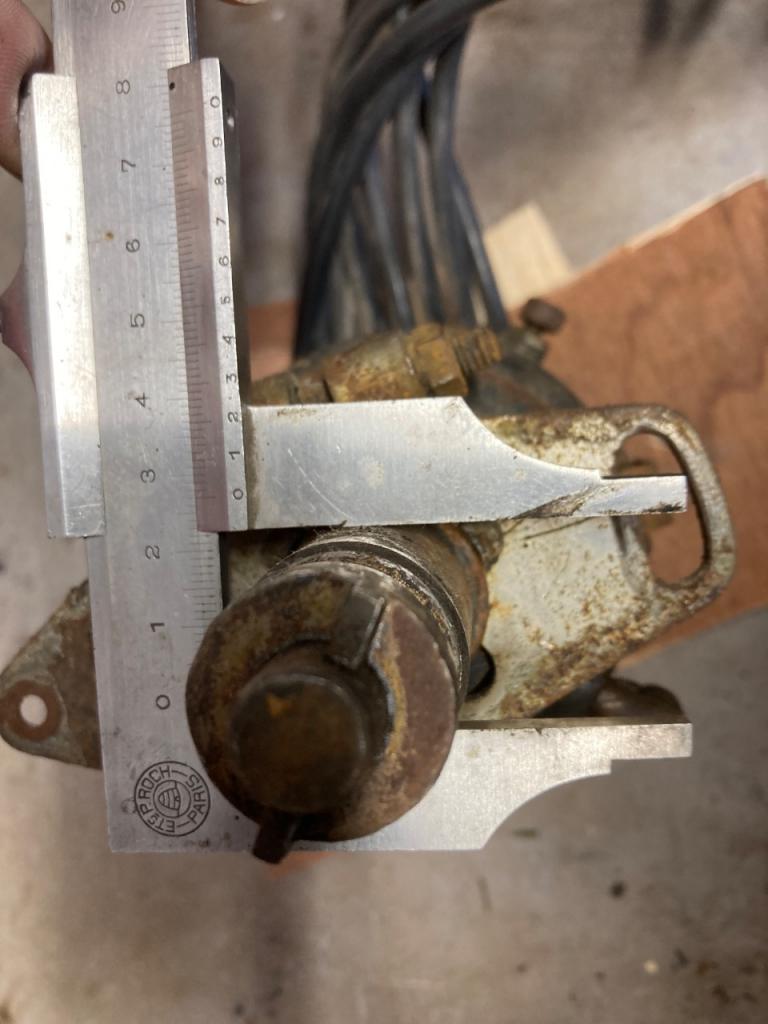 Distributeur PACKARD 8 cylindres 1930 LesAnciennes.com